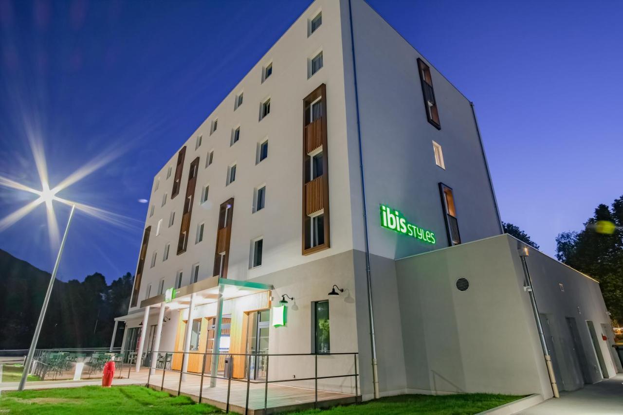 Ibis Styles Албервил Екстериор снимка