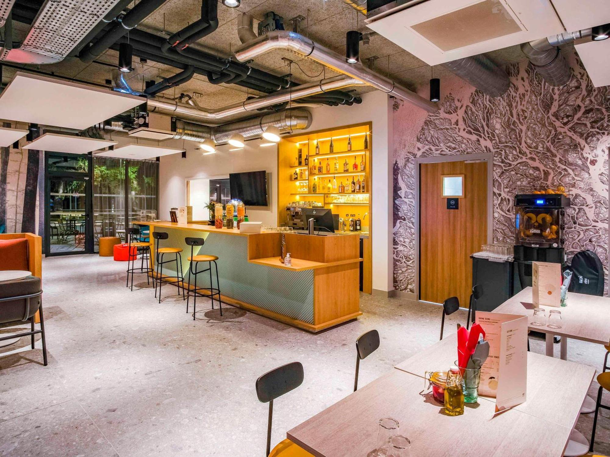 Ibis Styles Албервил Екстериор снимка