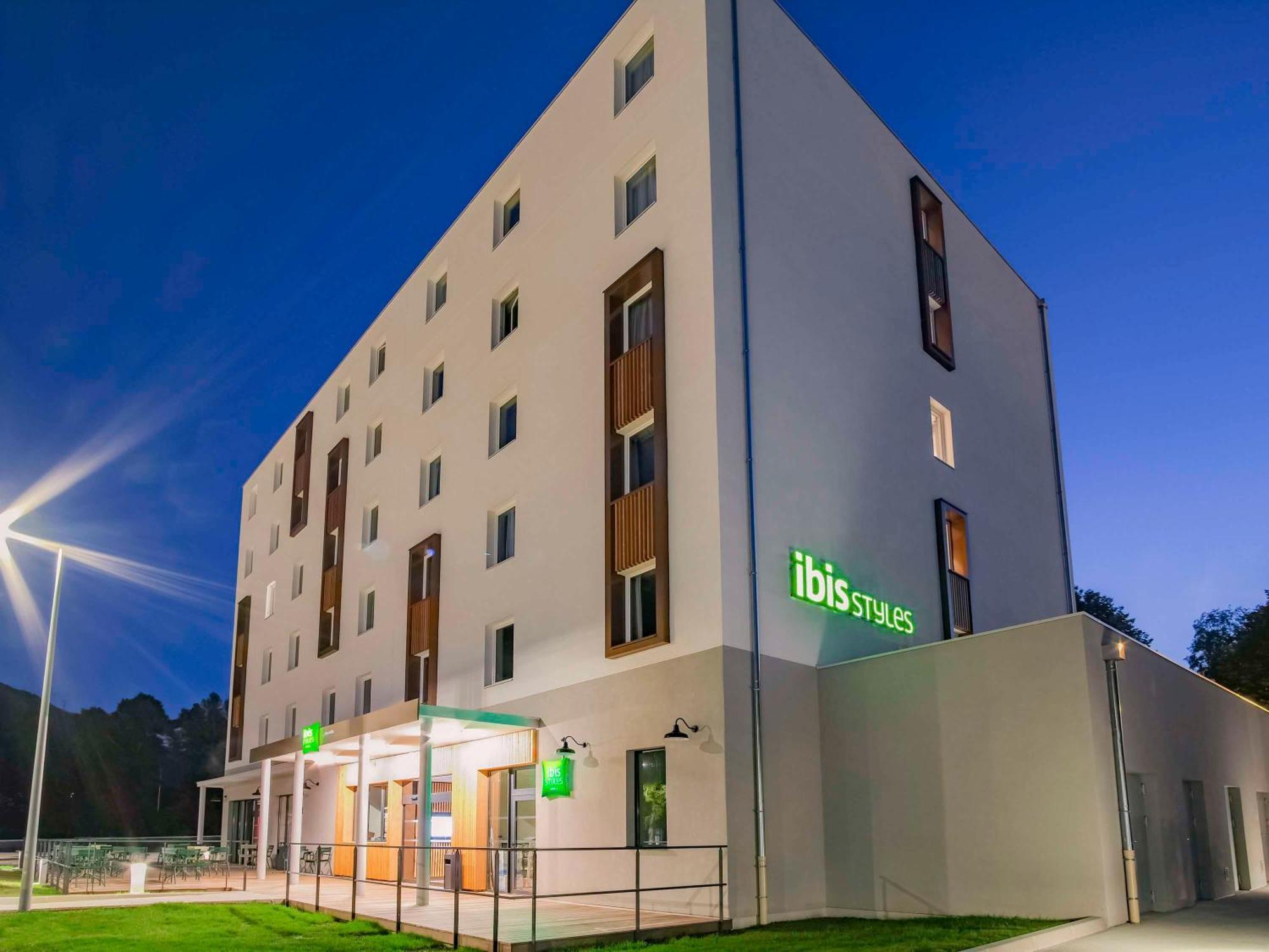 Ibis Styles Албервил Екстериор снимка